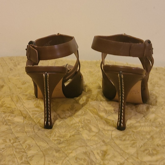 Shoes - Picture 4 of 8